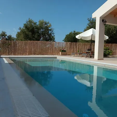 Alexander - Luxury 2 Bedroom Stone *